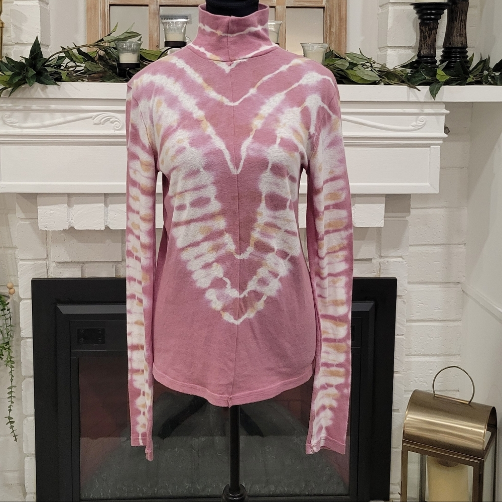 We The Free Psychedelic Long Sleeve Mock Neck Moody Blossom Size Medium
